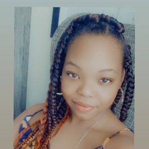 Meet your Posher, Kaila